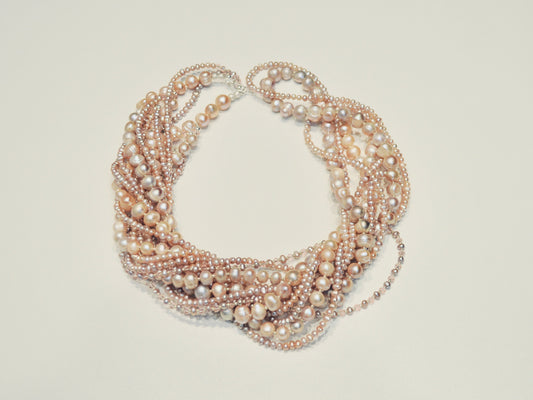 AAA ROSE PEARL NECKLACE