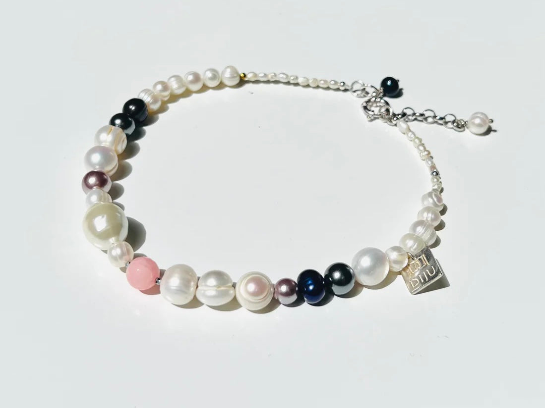 PEARL NECKLACE COLLAGE